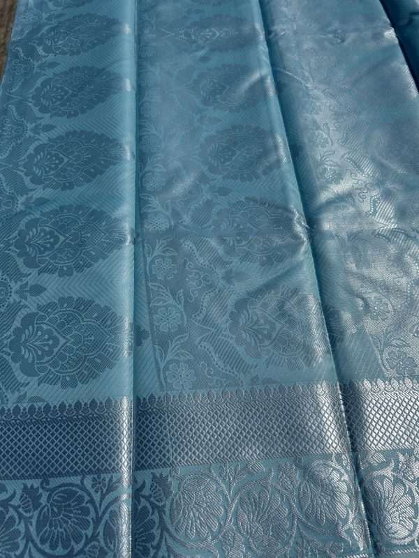Luxurious Blue Silk Saree with Silver Embellishments - Image 2