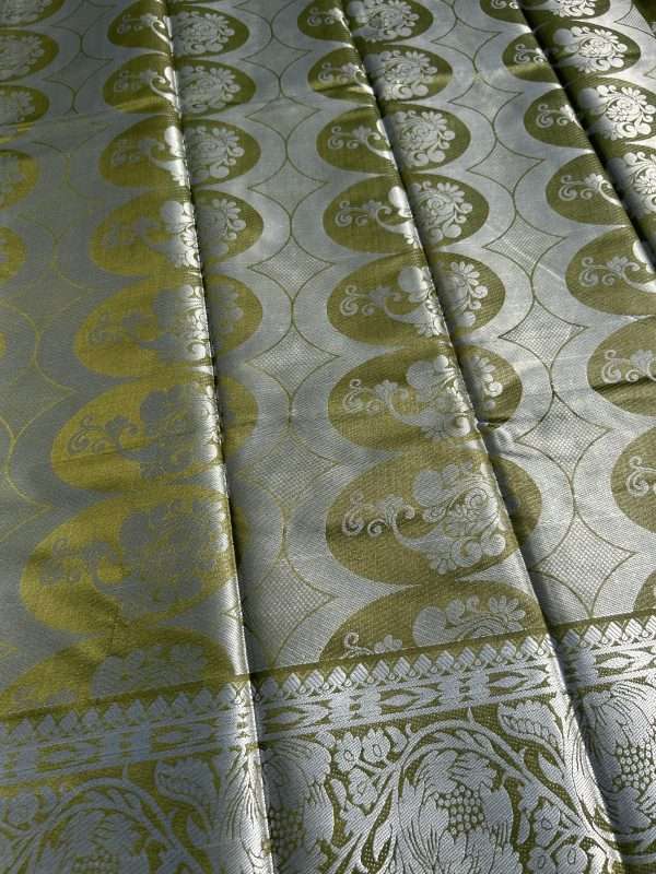 Lush Green Silk Saree with Silver Elegance - Image 2